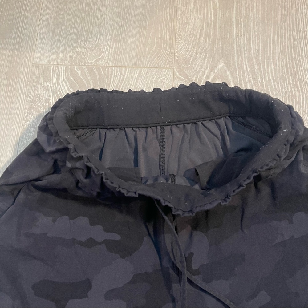 Lululemon Stretch High-Rise Jogger *Full Length size 4 Black Dark Gray Camo - Picture 16 of 16